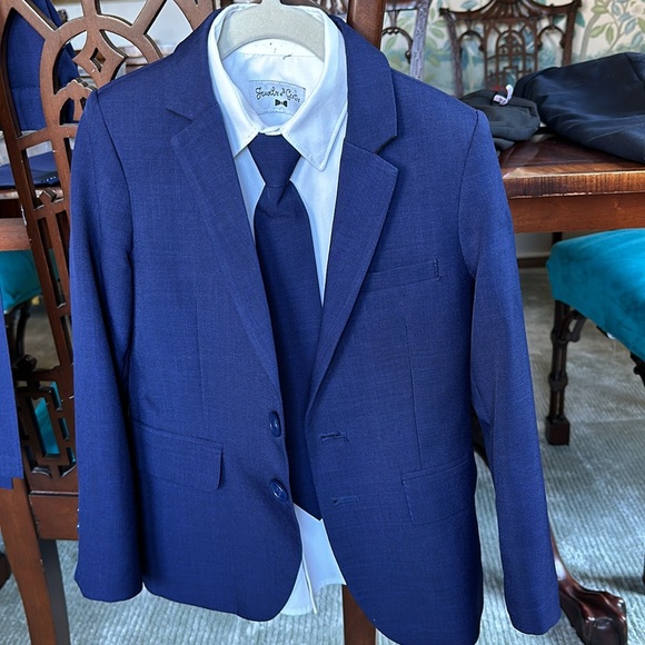 Boys Navy 5 piece slim suit slim fit size 6 Jewels and Gents - Picture 2 of 4